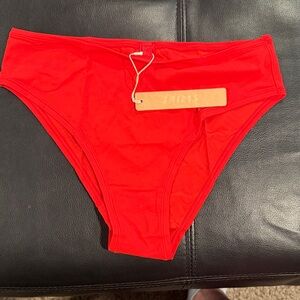 Skims Fits Everybody Cheeky Brief Color-Cherry  SZ-Large